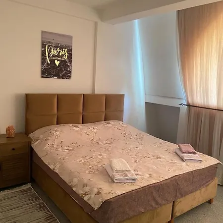 Luna * Yeni Pazar
